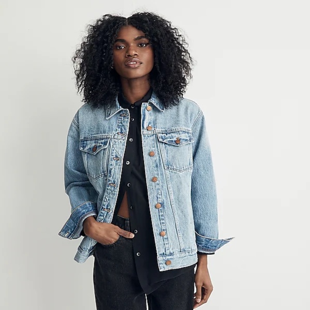 Madewell The Oversized Trucker Jean Jacket in Kelson Wash